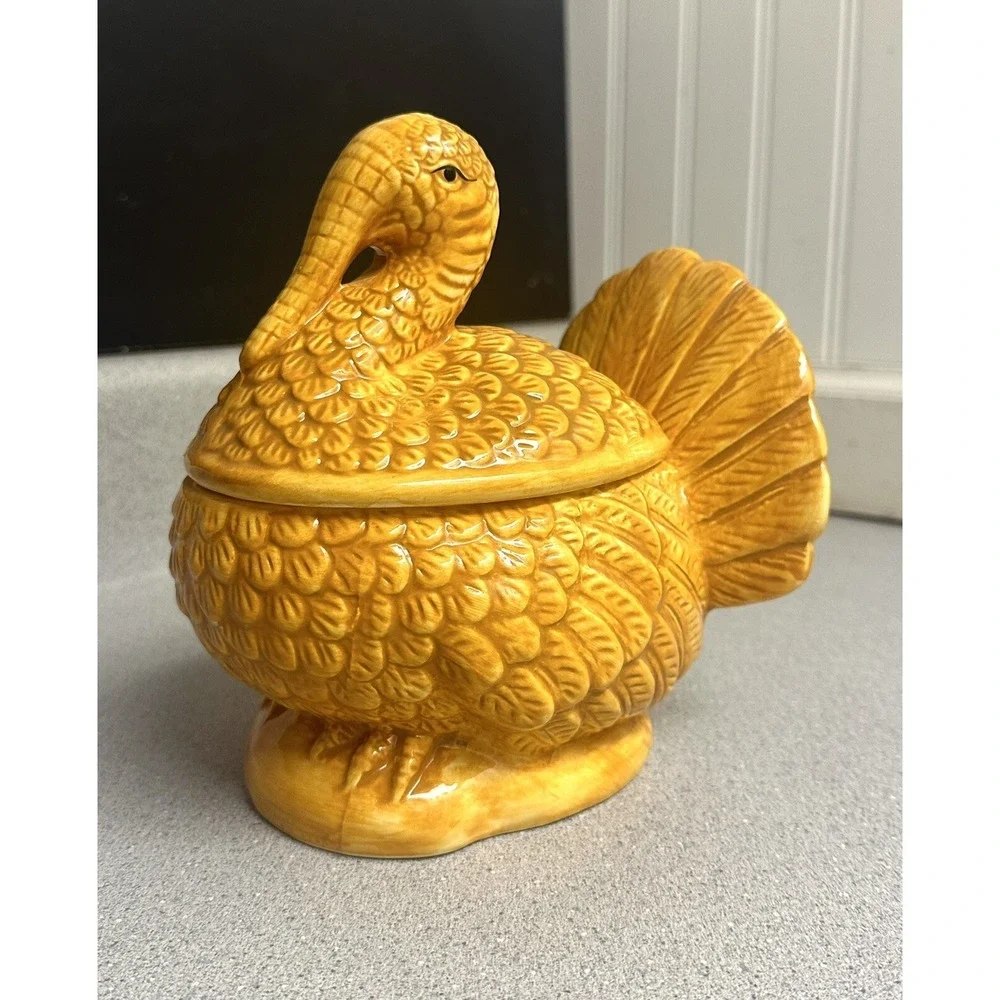 La Dolce Vita By JA Designs Covered Turkey Bowl Orange Turkey Collection‎